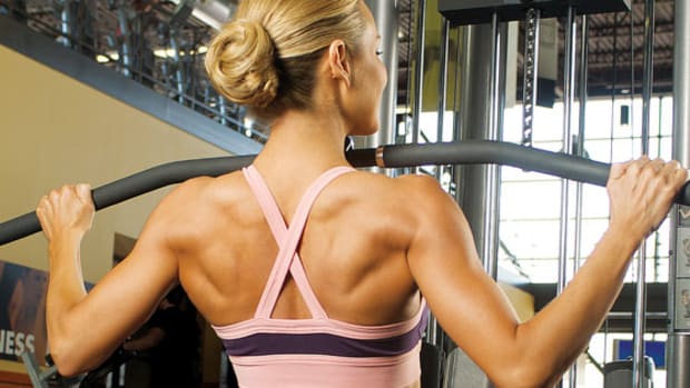 Hoe moeten vrouwen hun rugspieren trainen