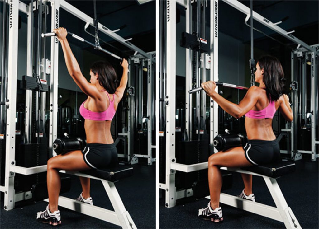 rugspieren trainen met de wide grip lat pull down.